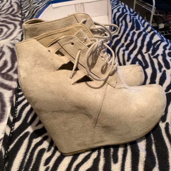 Wedges - Picture 2 of 5